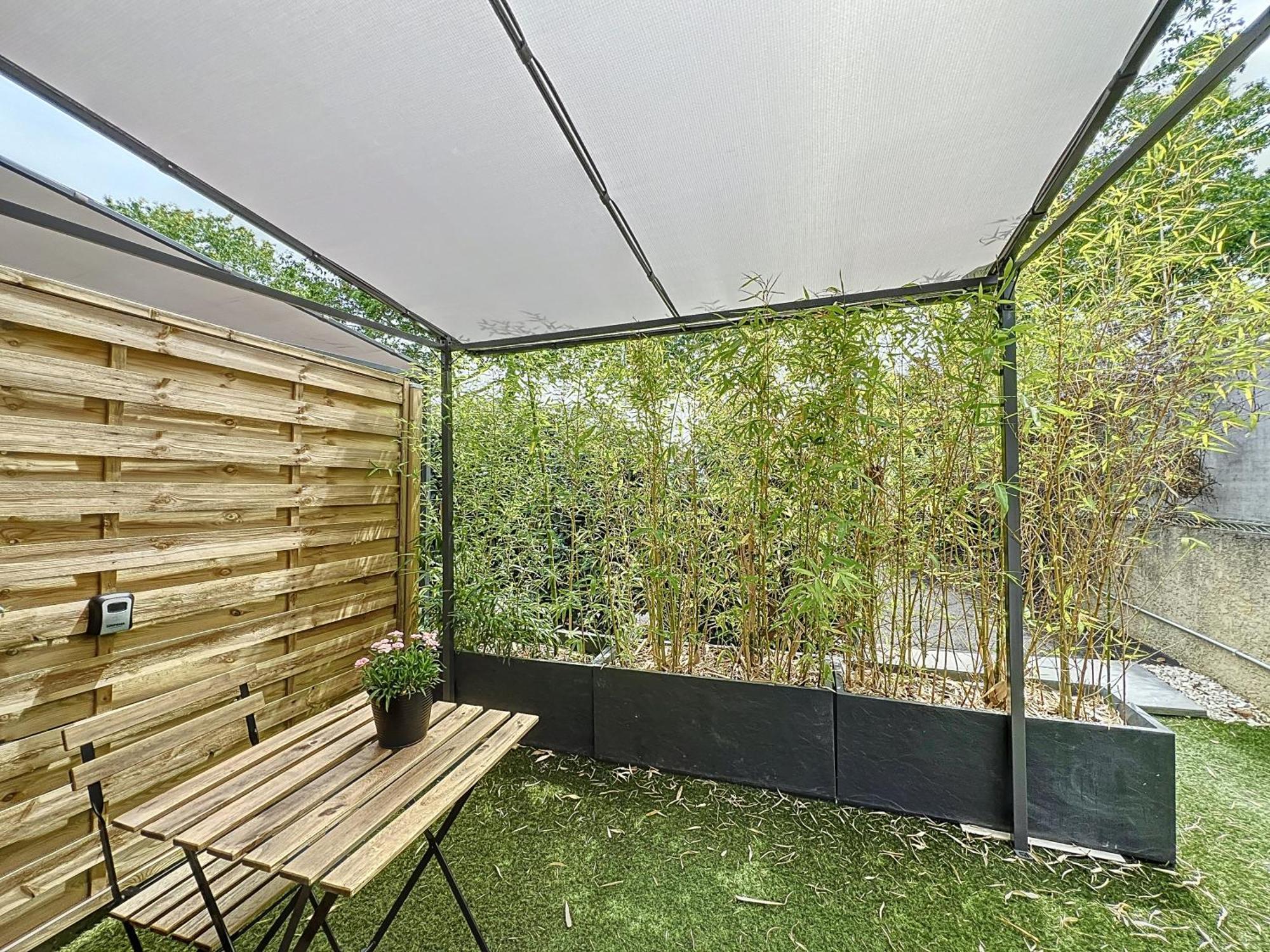 Appart'Hotel Le Clos Lassagne A Brignais - Lyon Sud Exterior foto